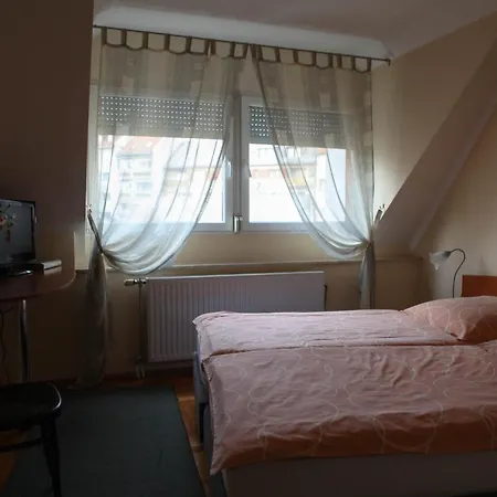 Barokk Antik Konukevi