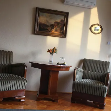 Barokk Antik 3* Keşkemet